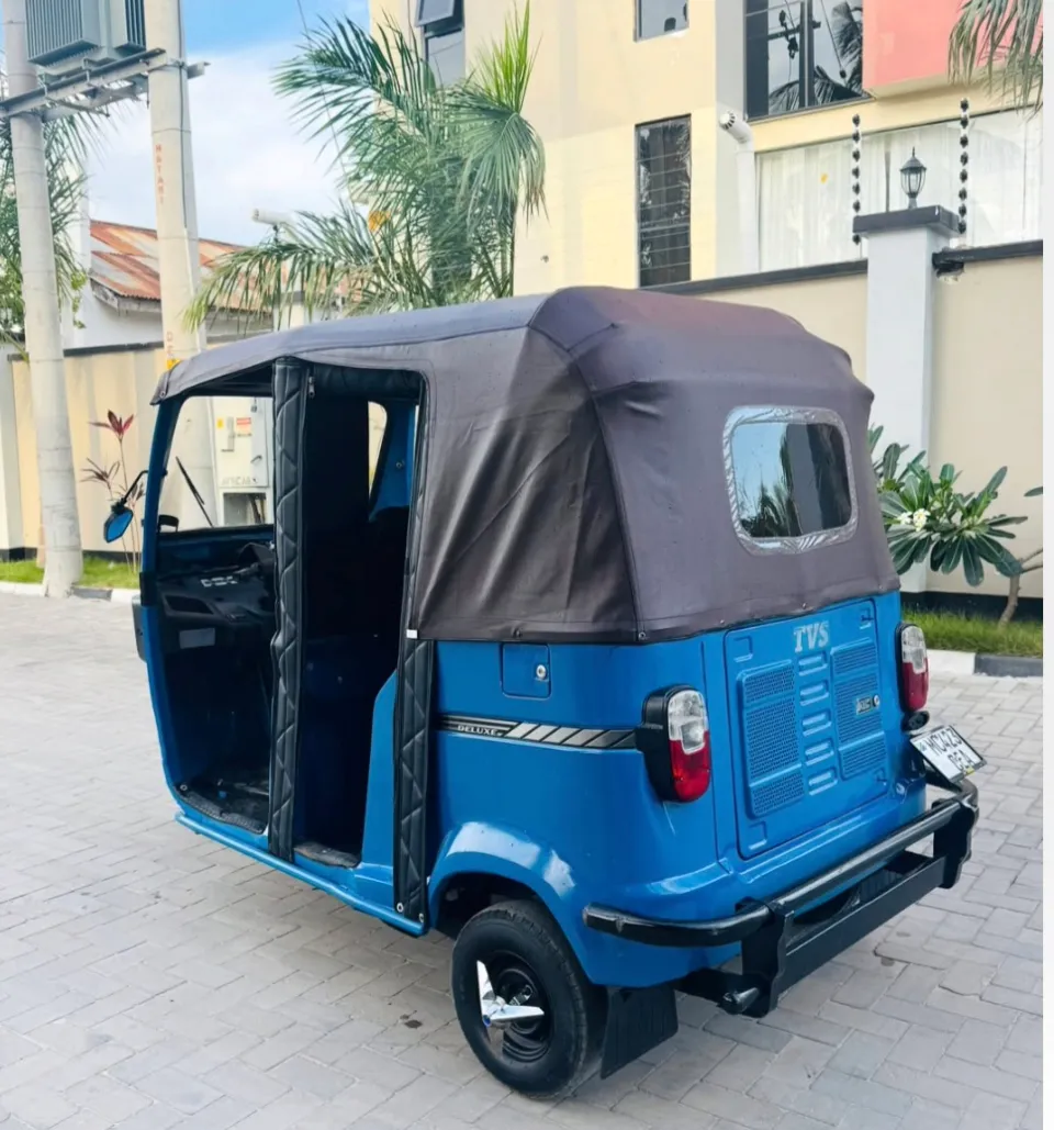 BAJAJ TVS — Dashibodi / Maelezo